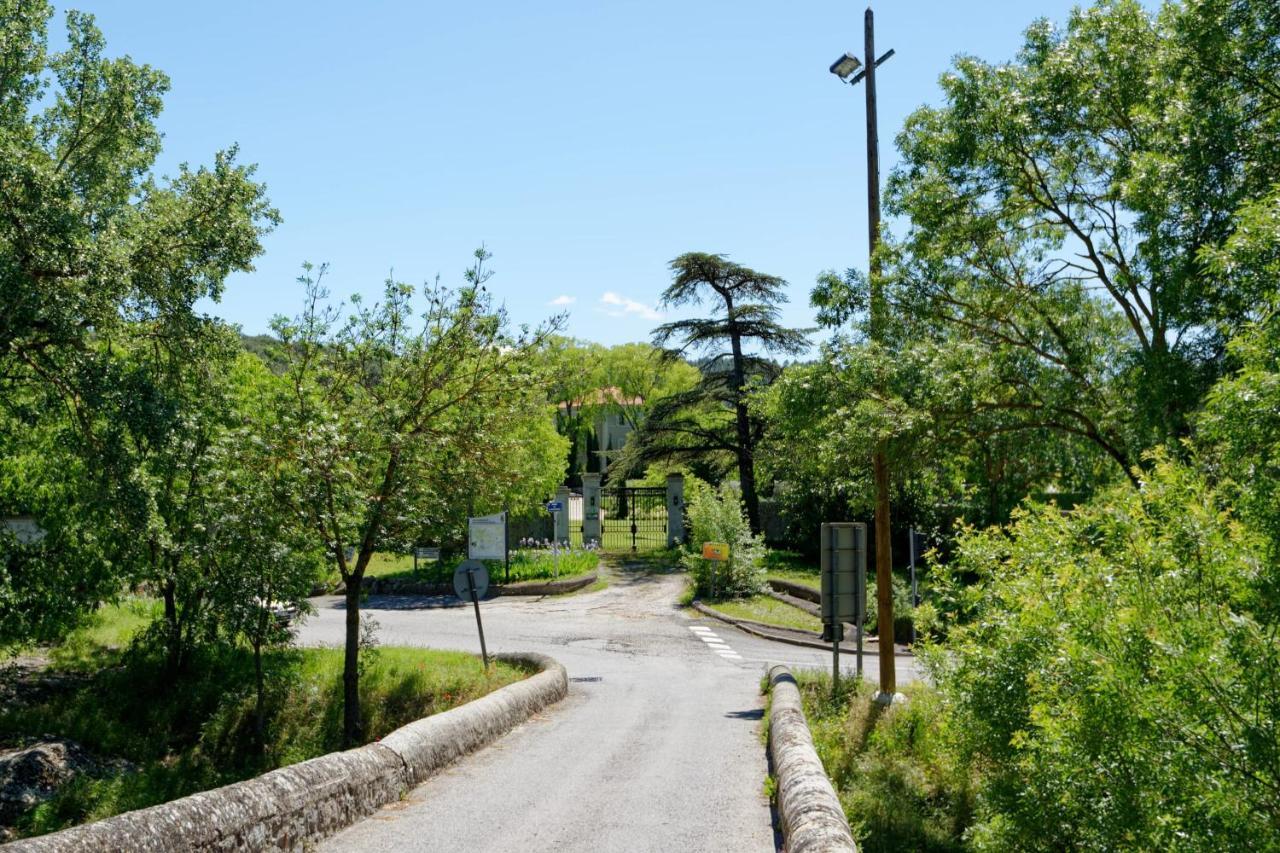 Private Furnished Apartment With All Comfort Has A Garden In A Green Space Meyreuil Exterior foto